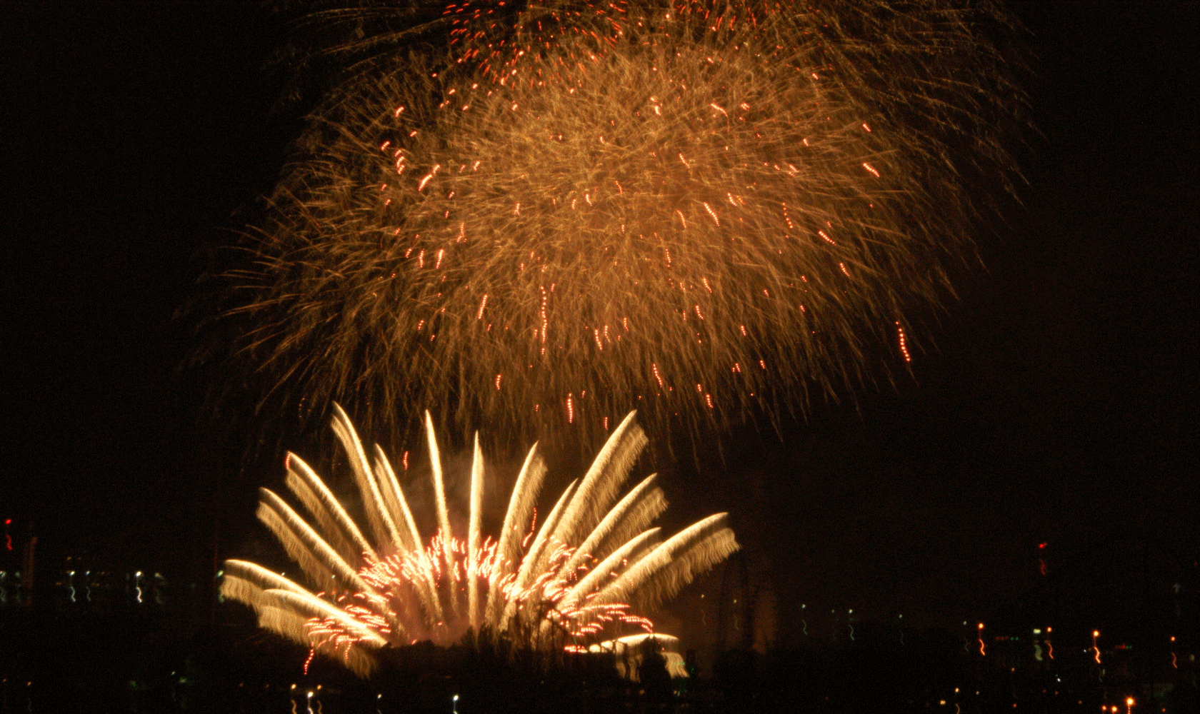 http://moniquebeauchamp.org/img4/japon-1680-1000-DSC04239.gif